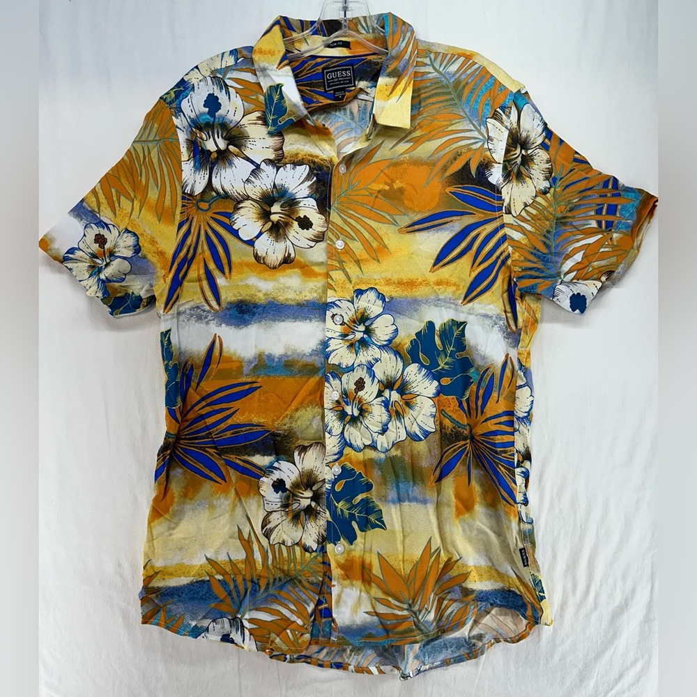 Guess Hawaiian Floral Slim Fit Short Sleeve Button Up Shirt‎ Men’s Shirt Medium